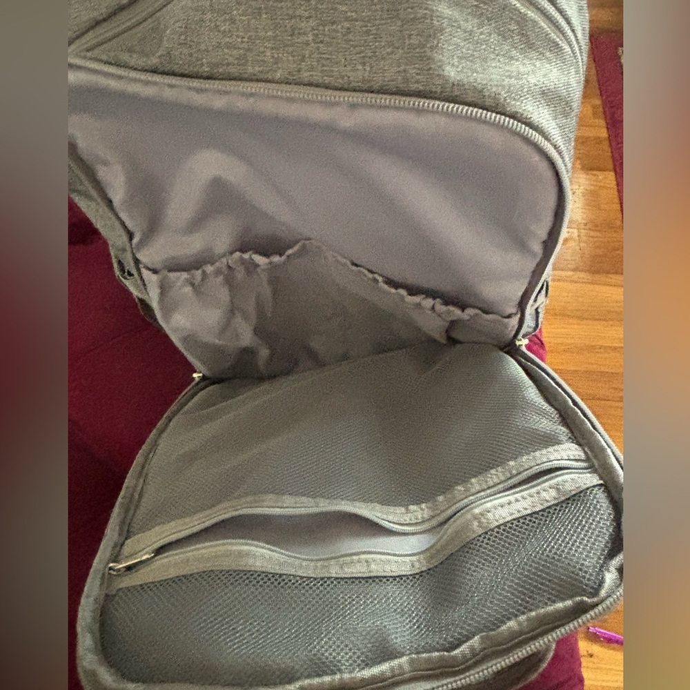 Ruvalino Spacious Gray Backpack - image 3